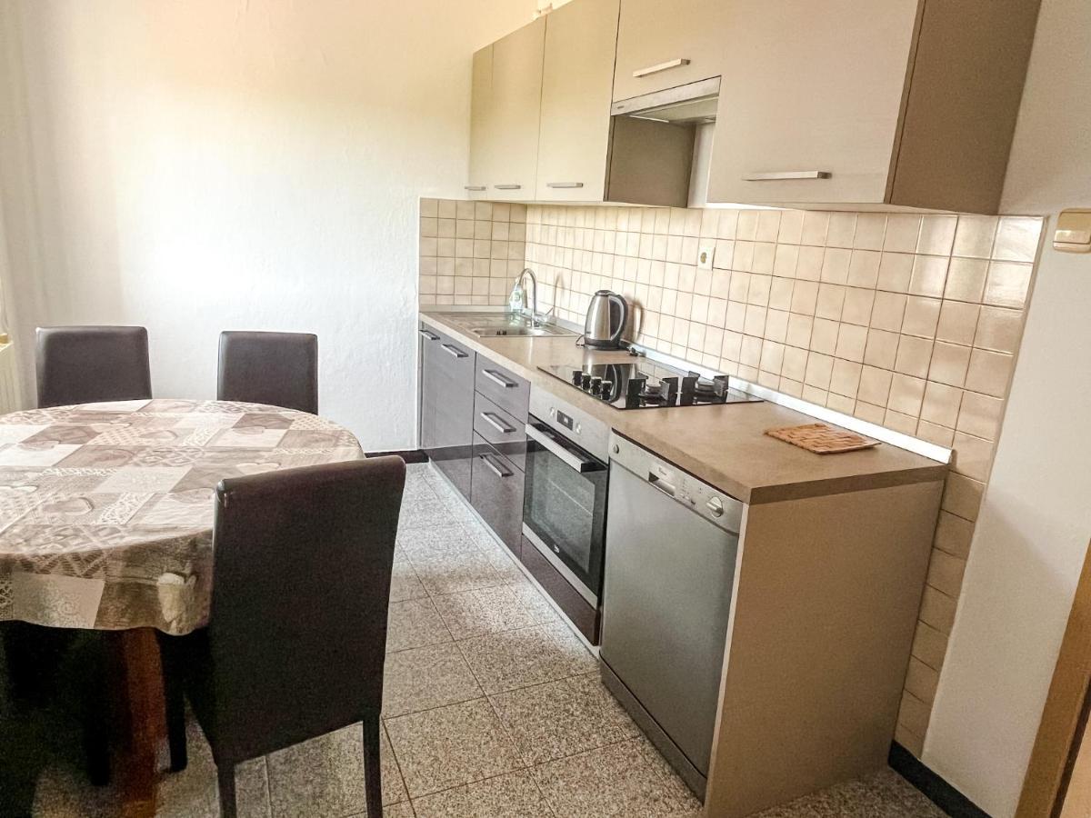 Apartment Lidija Banjole Buitenkant foto